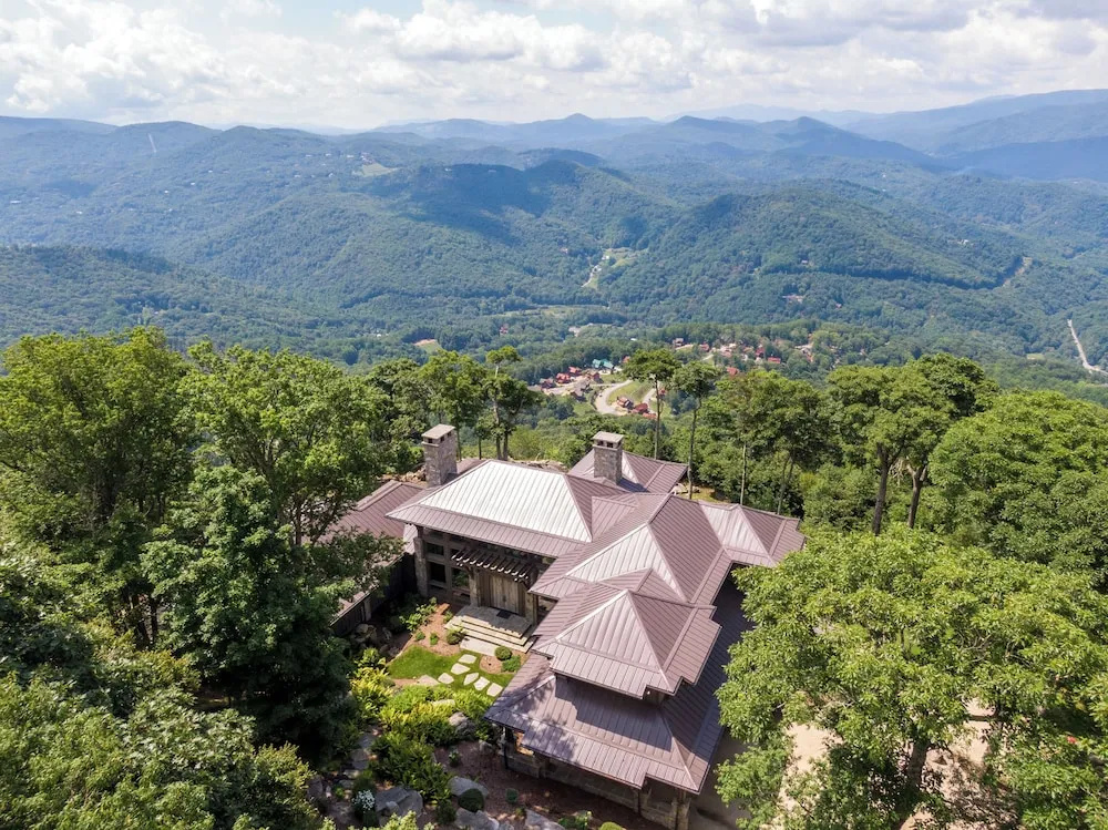 The Outside Inn at Eagles Nest