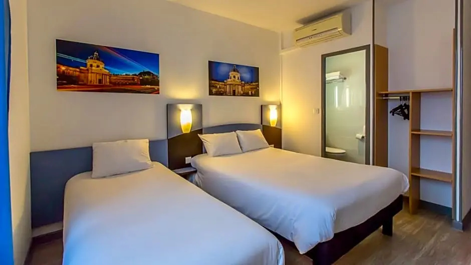 Privilege room