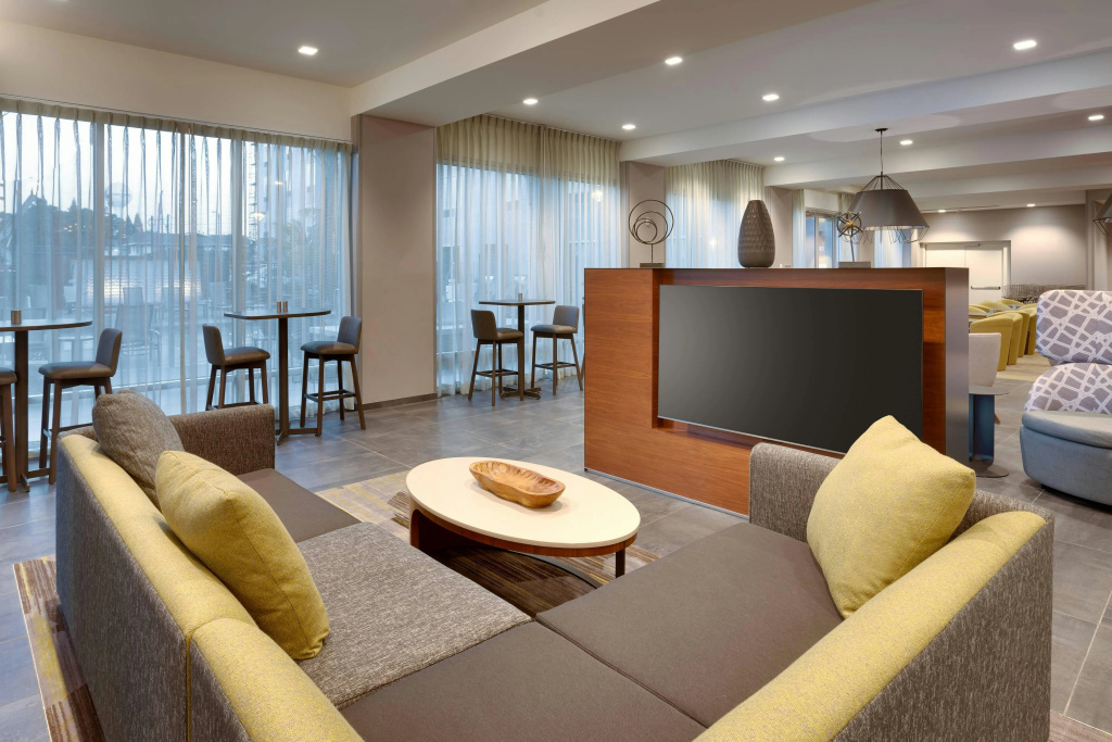 Отель Courtyard by Marriott Los Angeles LAX/Hawthorne в Хоторне
