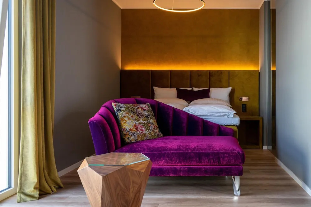 Comfort room