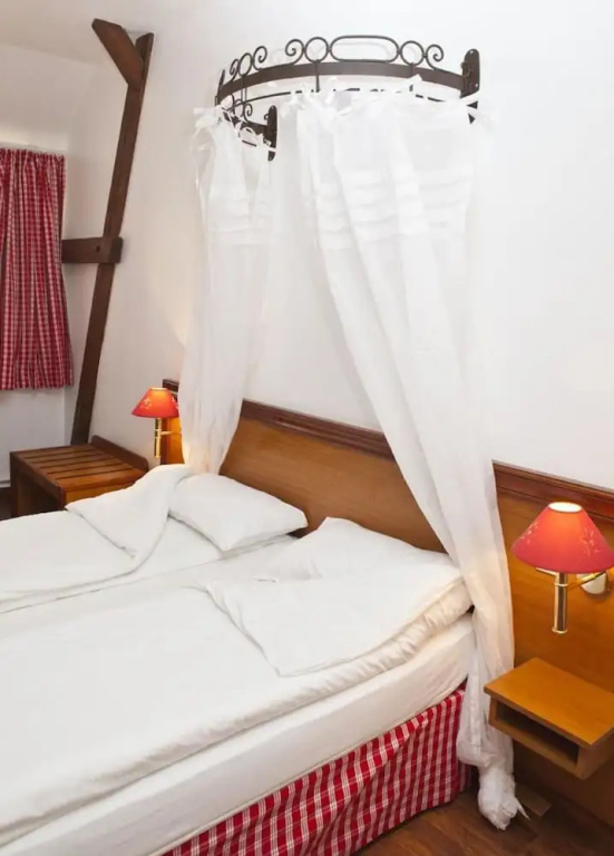 The Originals Boutique, Hôtel La Ferme du Pape, Eguisheim - Chambres