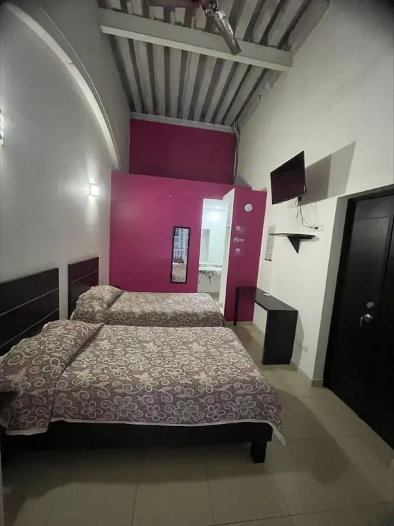 Economy Double room (twin beds)