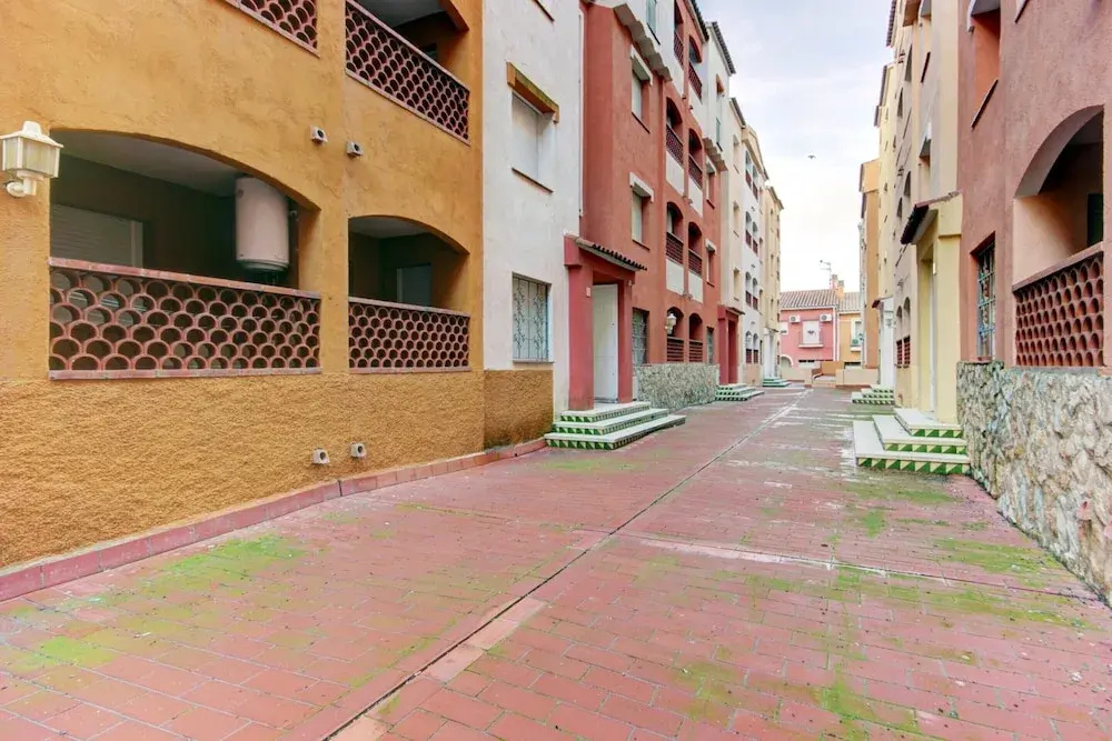 Apartment Empuriabrava Near the Sea