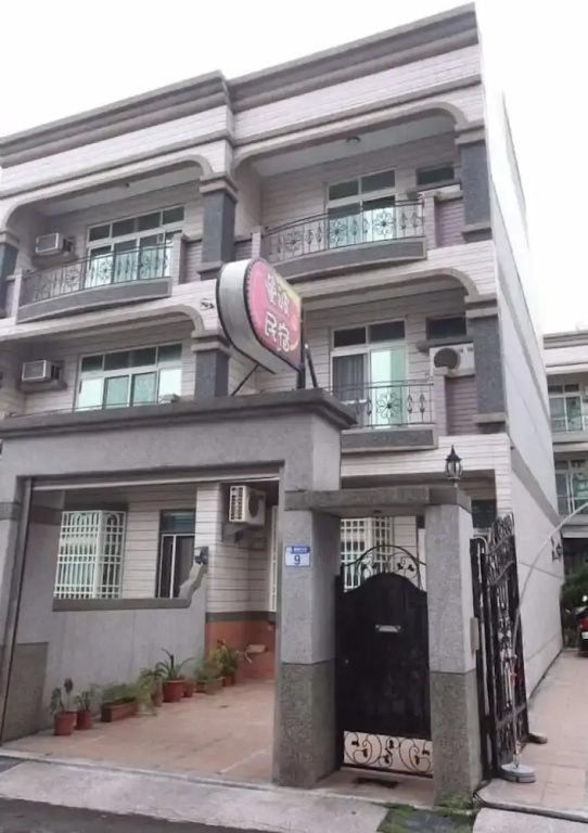 Hualian Manpo B&B
