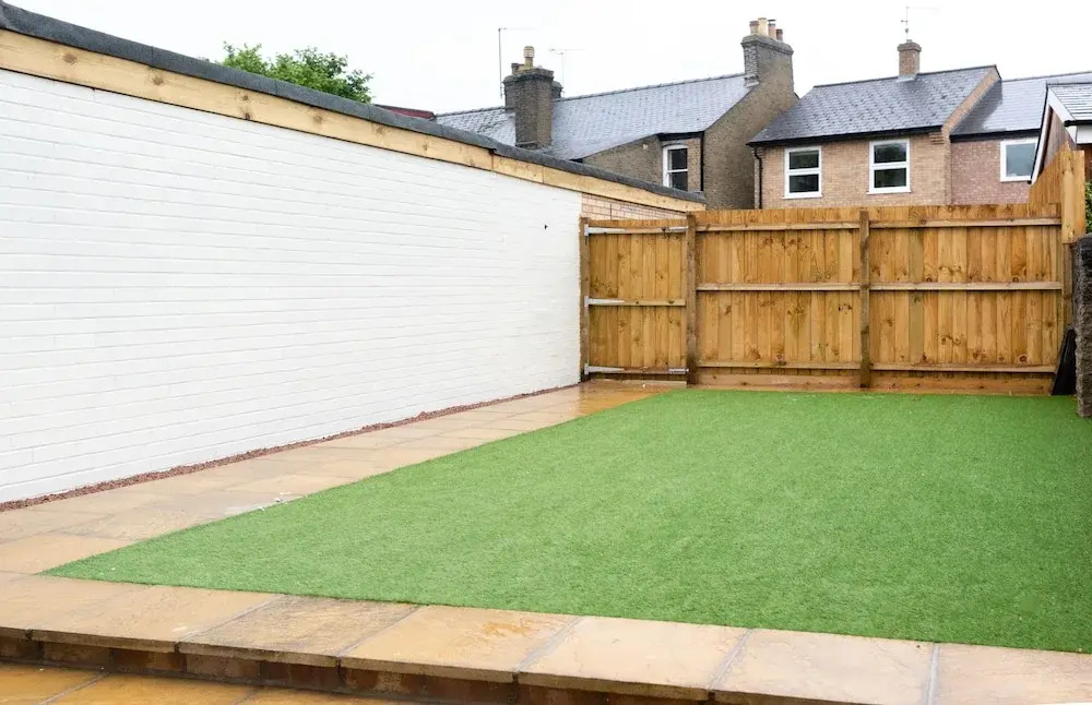 The Victoria Cottage - Bright 3bdr Terraced Home With Patio and Parking