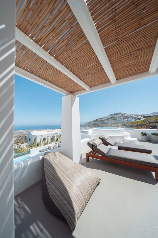 Deluxe Suite Sea View Hot Tub - White Co