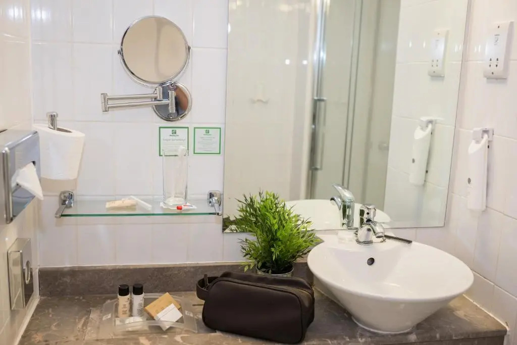 Holiday Inn Manchester West by IHG - Chambres