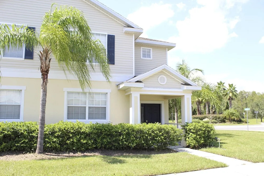 4971 Large Townhome with Great Resort Amenities