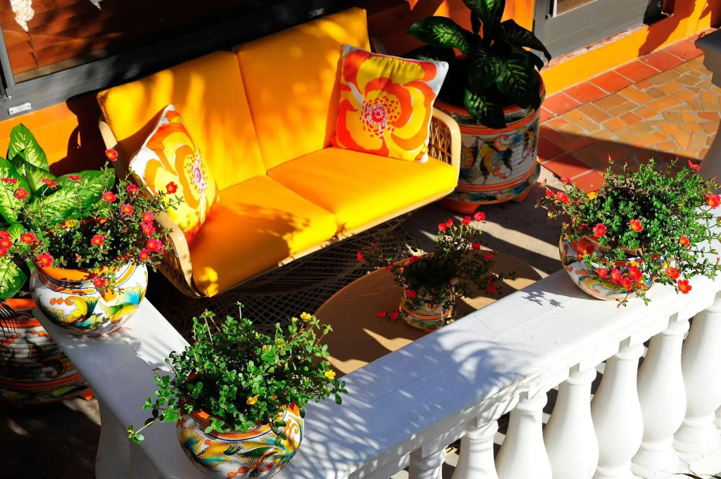 Blue Seas Courtyard