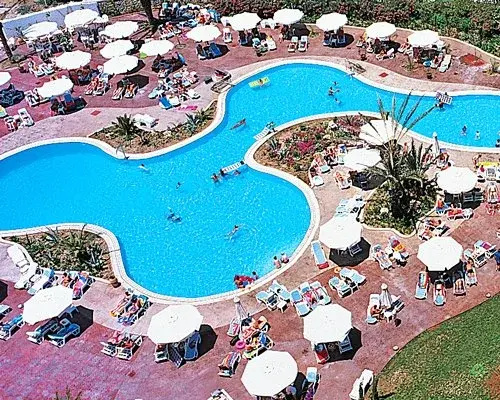 Metropolitan Capsis Holiday Club