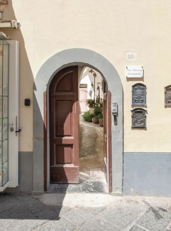 Luxury New Sorrento Home With Terrace - Sleeps 12