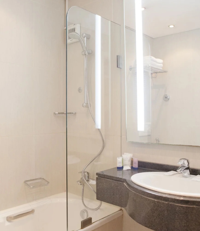 Standard Triple room with balcony