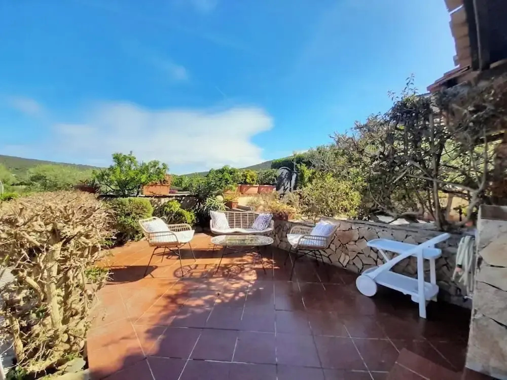 Residence in Marinella just 300 mt from the sea
