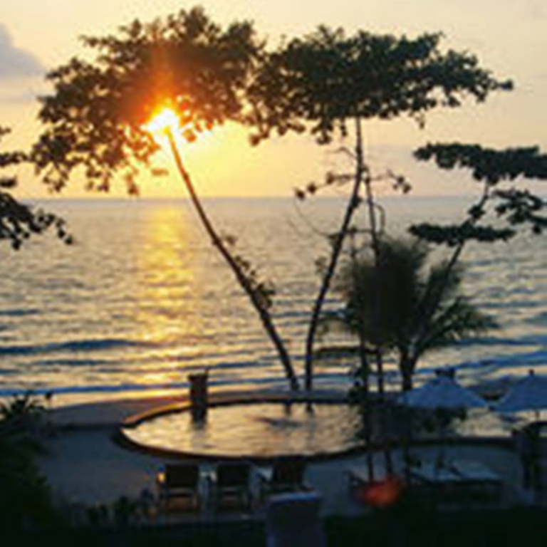Beach & Waterfront