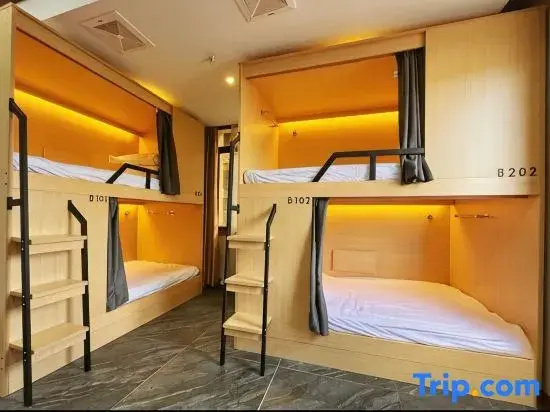 Bed in Dorm (male dorm)
