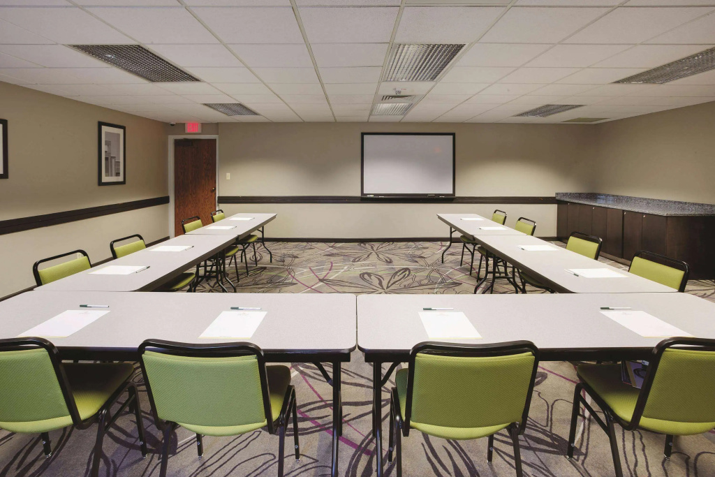 La Quinta Inn & Suites by Wyndham Detroit Metro Airport - Général