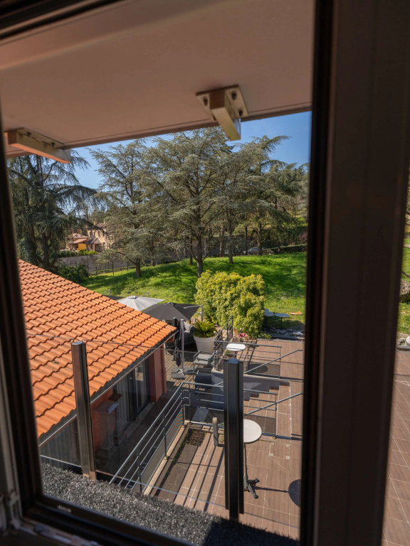 Balcony & Terrace