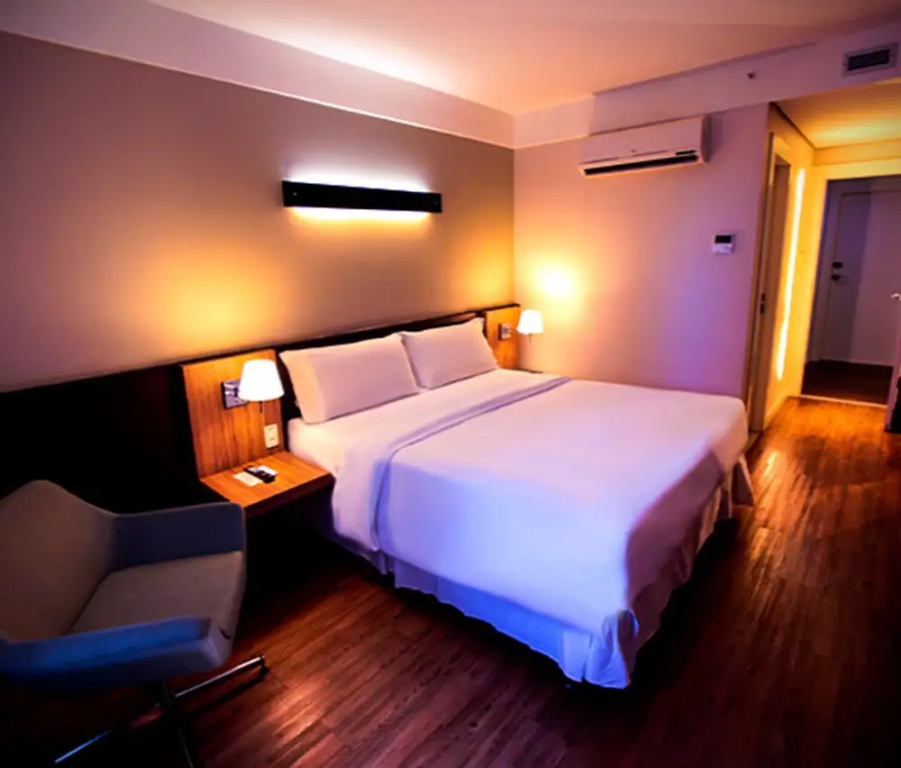 Executive Double room (full double bed)