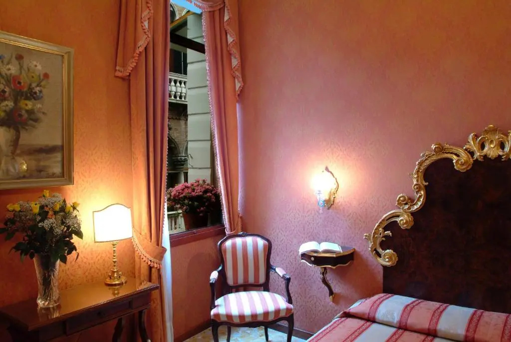 Superior Double room (full double bed)