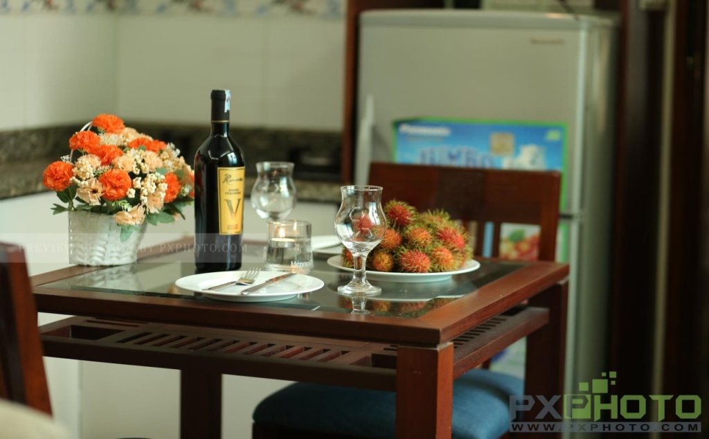 Food & Beverage
