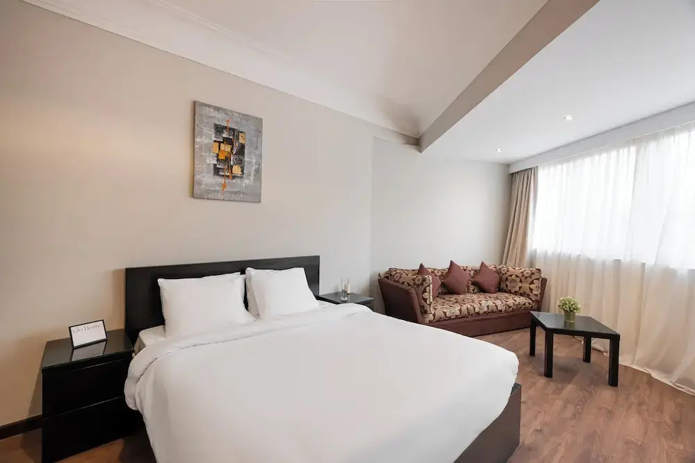 3 Bedrooms Apartment with balcony and with city view