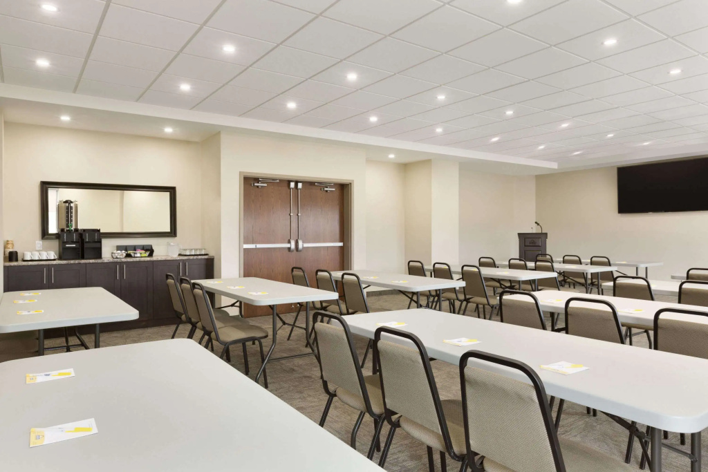 Days Inn & Suites by Wyndham Lindsay - Général