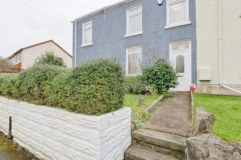 Spacious home with parking - TV in Every Bedroom!