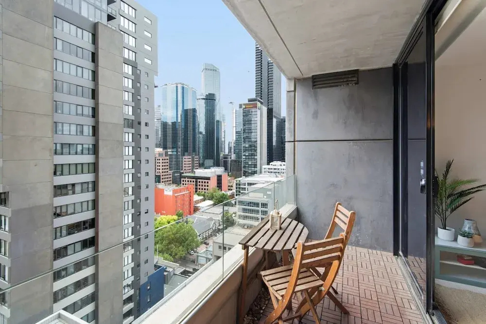 Modern 1-bed City Apartment With Pool and Gym