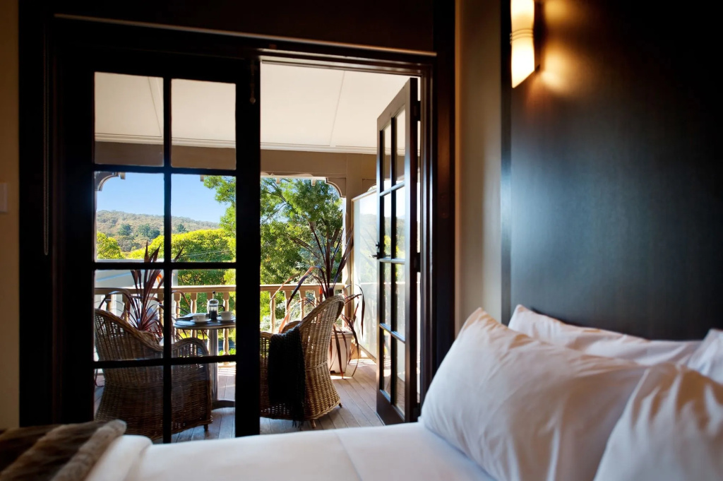 Balcony & Terrace