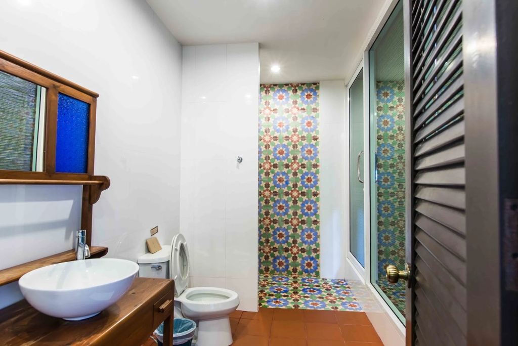Отель Feung Nakorn Balcony Rooms and Cafe в Бангкоке