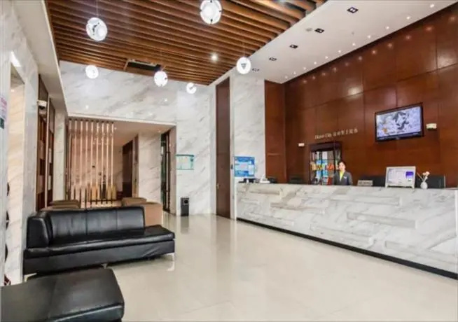 Lobby & Reception