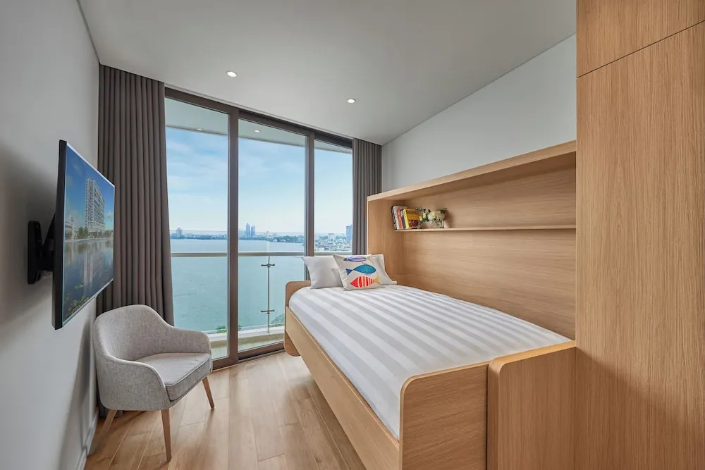 Отель PARKROYAL Serviced Suites Hanoi в Ханое