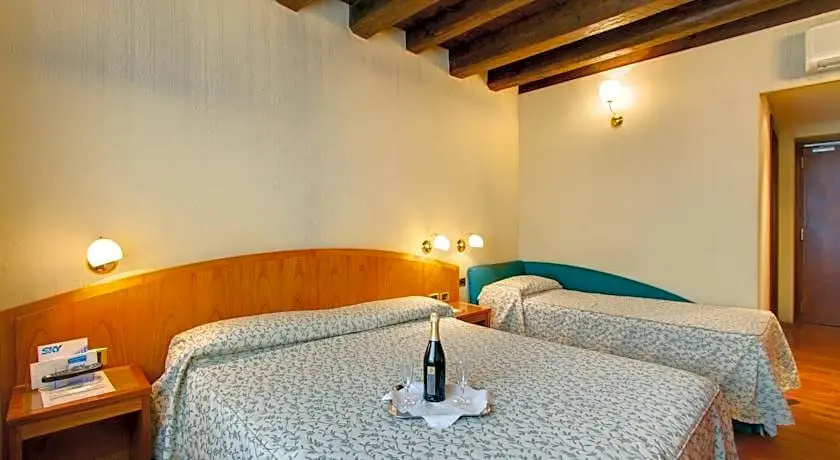 Hotel Corot - Chambres