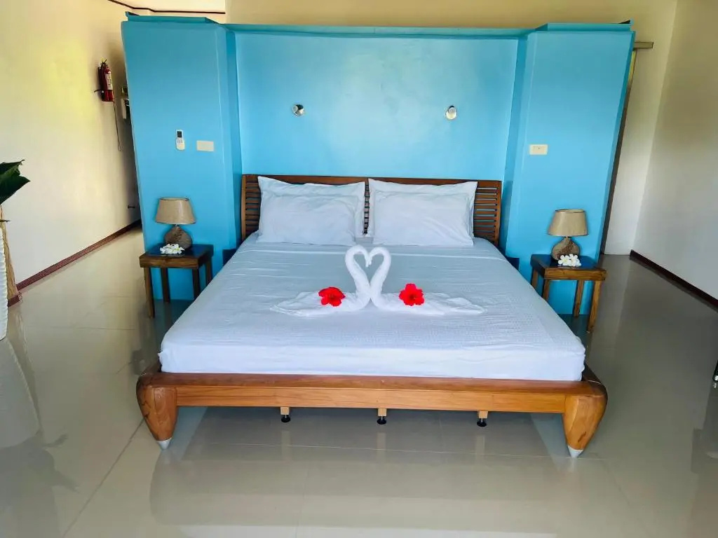 Deluxe Double room with balcony (full double bed)