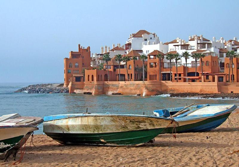 Beach & Waterfront