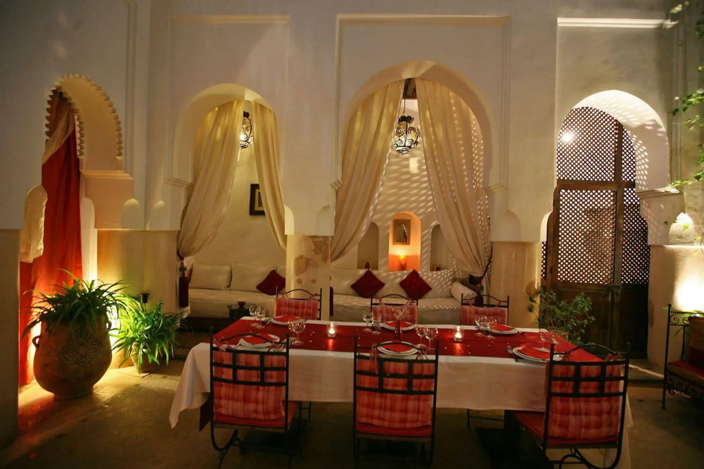 Riad El Faris - Général