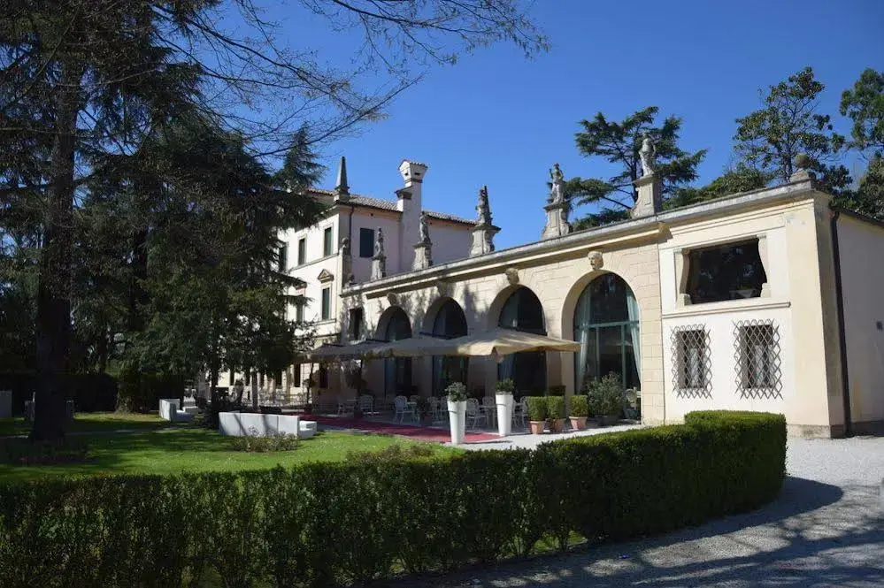 Villa Italia