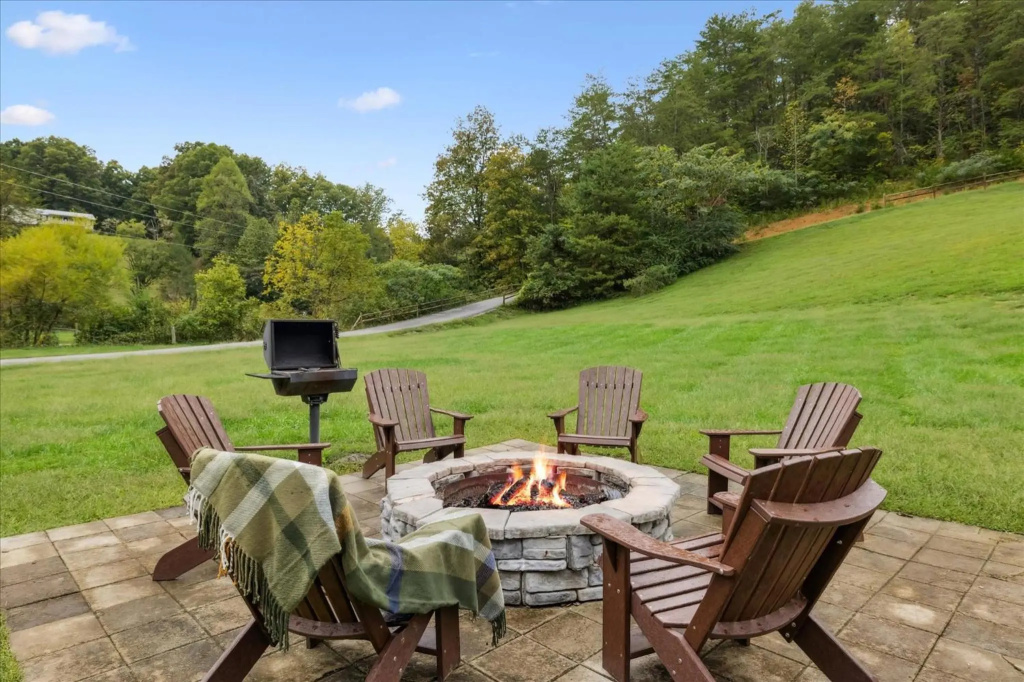 Black Bear Lodge
