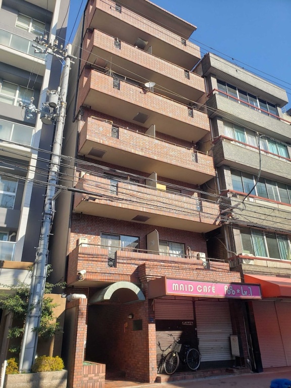Clio Court Namba East in Osaka