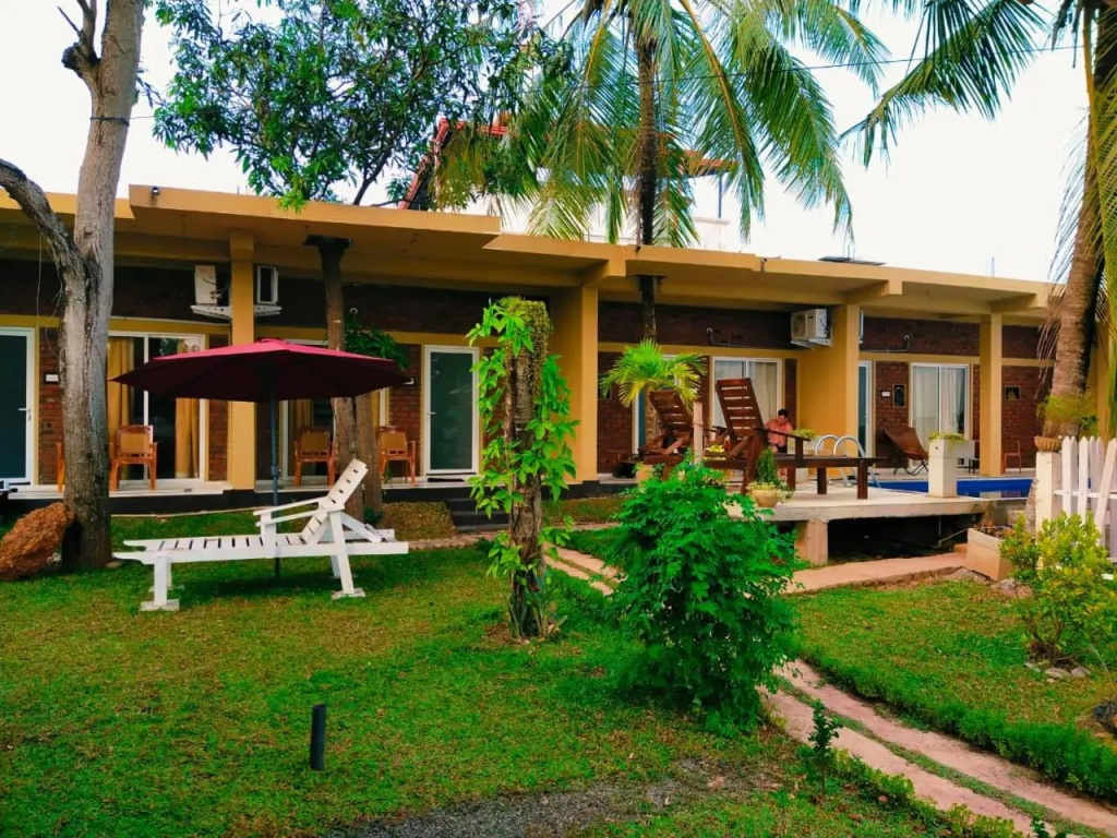 Petit Guest House