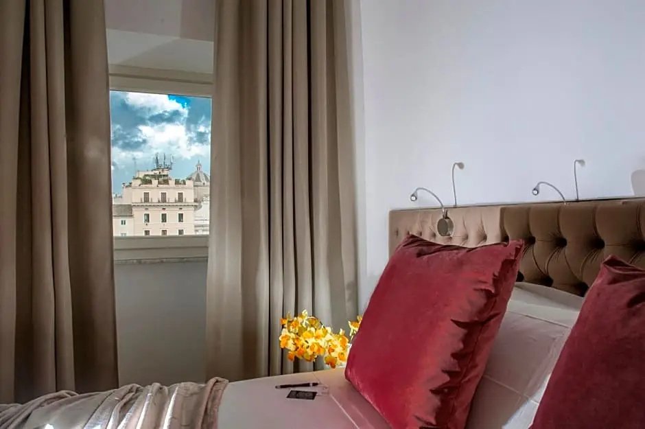 Superior Double room with city view (full double bed)