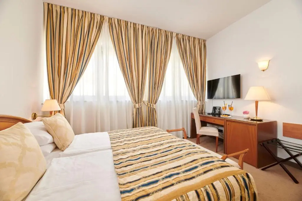 Grand Hotel Bonavia - Chambres