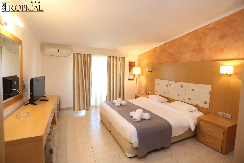 Superior Double room (full double bed)