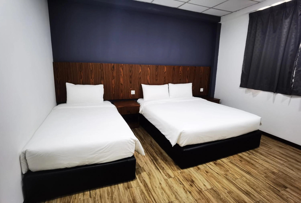 3-Plus Hotel — 5