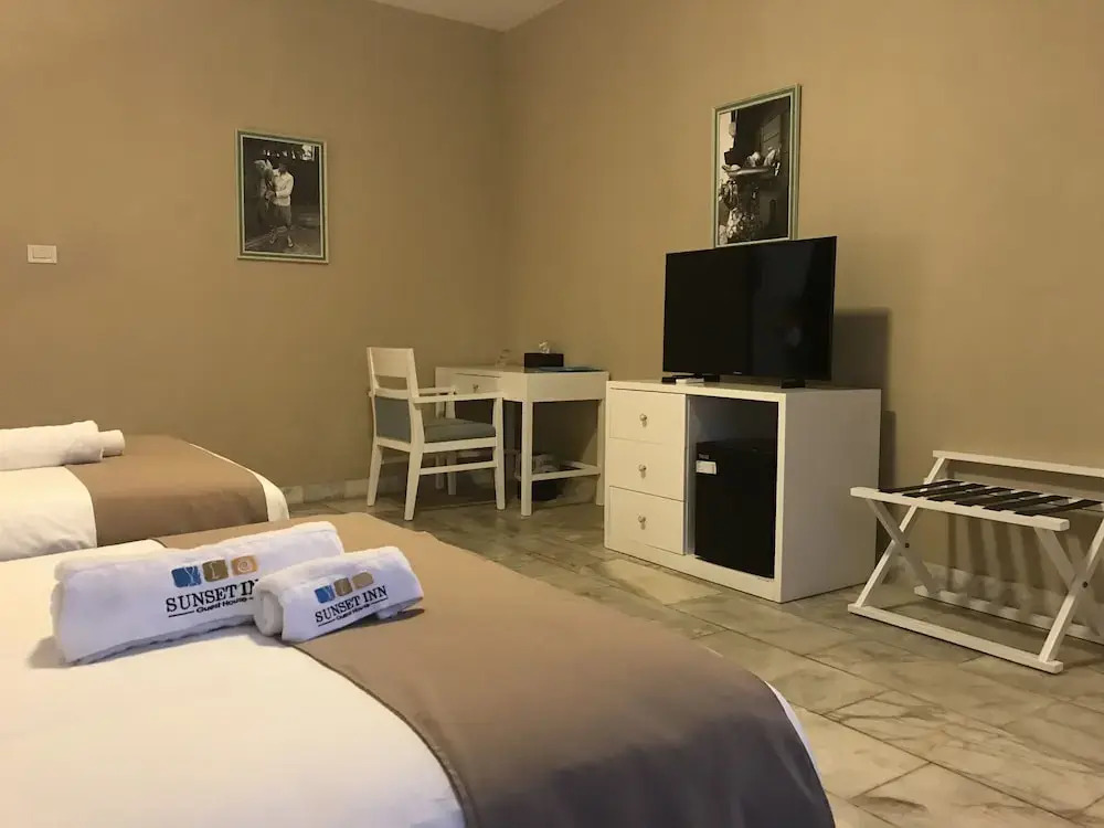 Sunset Inn Guest House - фото 6