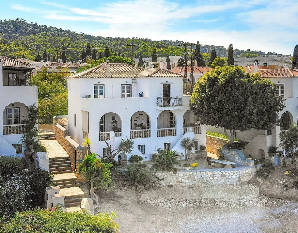 Beachfront Spetses Spectacular Fully Equipped Traditional Villa Families,groups
