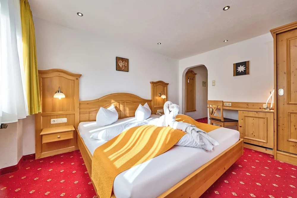 Comfort Double room with balcony (full double bed)