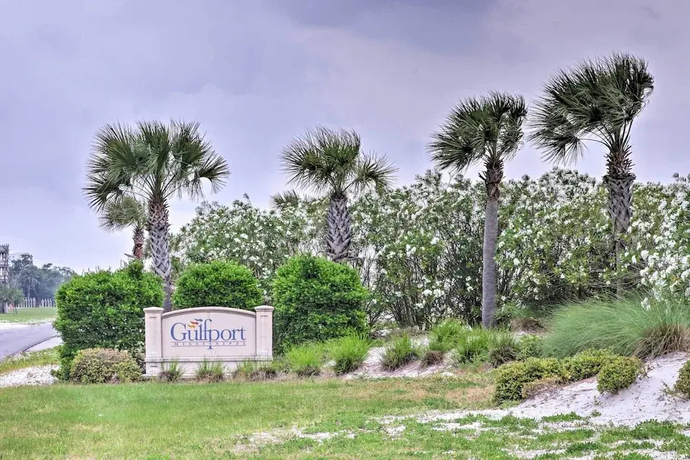 Gulfport Home w/ Deck & Grill, Walk to Beach!