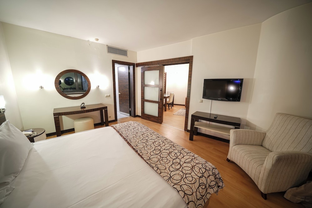 Полулюкс в Surmeli Istanbul Hotel