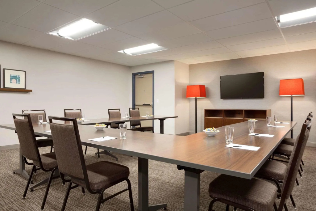 Country Inn & Suites by Radisson Asheville River Arts District - Général